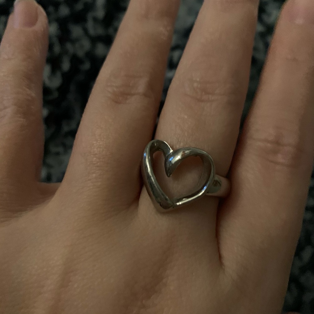 Heart Ribbon Ring - Picture 2 of 4